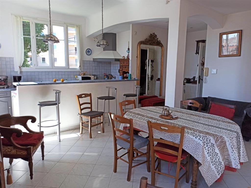 Villa Tres Proche Du Centre *
